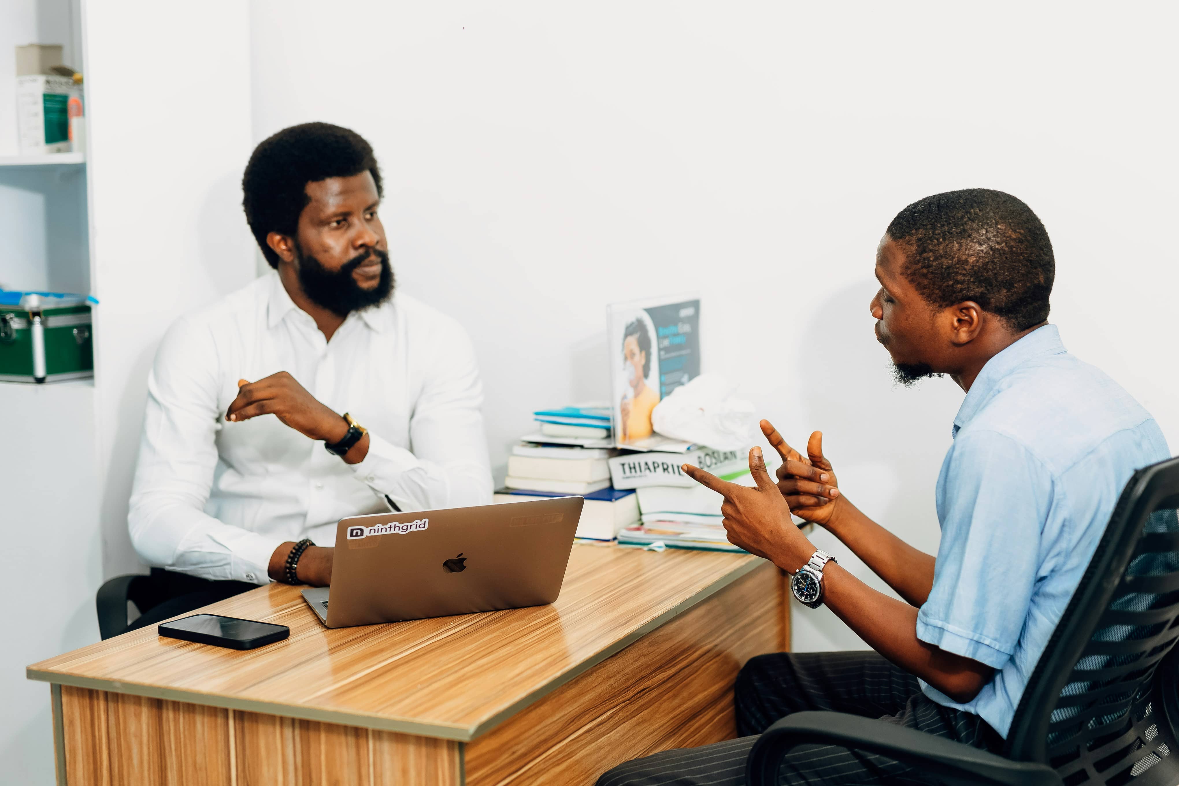Eket business owner meeting with digital agency